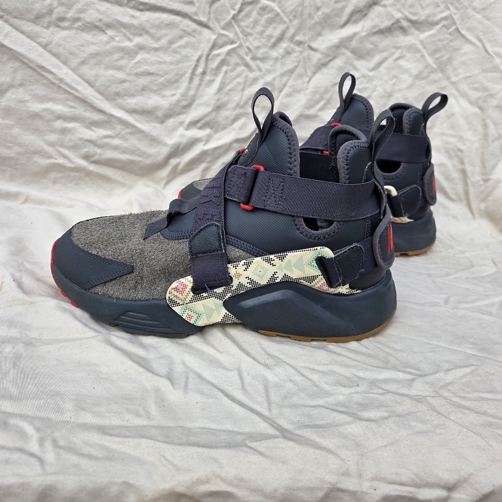 N7 Nike Blue Gray Sneakers - Indigenous Designed, Modern Look w/Strap Closure